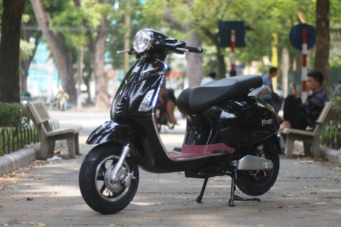 ĐỐI TƯỢNG KHÁCH HÀNG NÀO LỰA CHỌN XE MÁY ĐIỆN VESPA NAPOLI S ĐÈN LED?