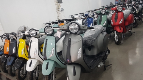 Vespa Osakar Classy - Chiếc xe máy điện kiểu dáng Vespa đắt nhất hiện nay có gì HOT?