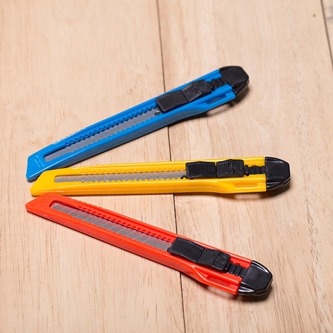 Dao rọc giấy TL Flexoffice FO-KN01 9mm (24)