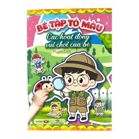 Bé tập tô màu: hoạt động vui chơi của bé