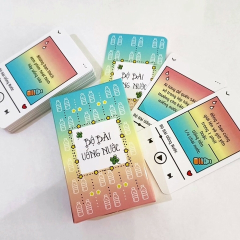 Bộ bài The Kas uống nước