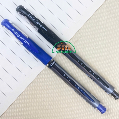 Bút bi Uni-ball UM-151 0.7mm (12)