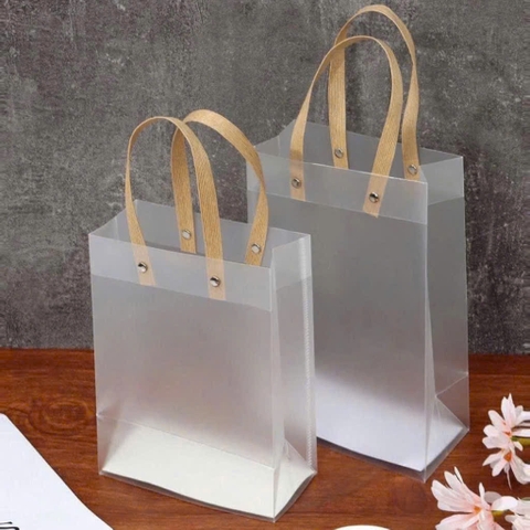 Giỏ nhựa trắng đục