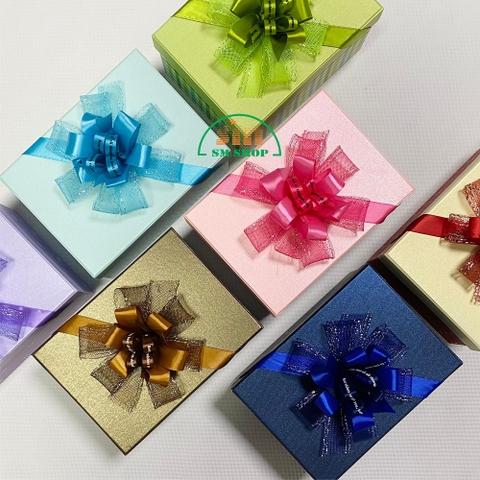 Hộp quà LL 18x13x9cm chữ nhật