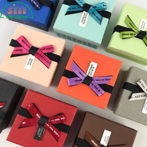 Hộp quà LL 7x7x4cm vuông