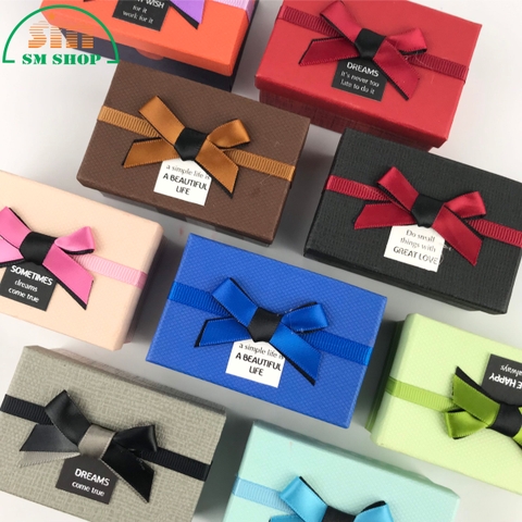 Hộp quà LL 8x5x3cm chữ nhật