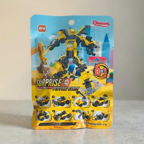 Kẹo nổ + đồ chơi lắp ráp xe công trình 8in1 biến hình robot Okelaaa 2g (24)