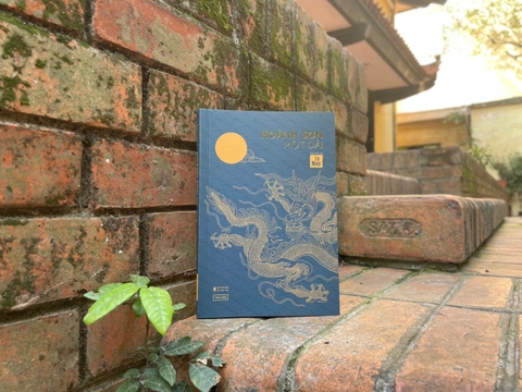 Hoành Sơn Một Dải [bìa mềm]