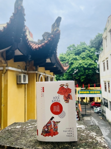 [Sách bìa cứng] Sân Khấu Nô - Nguyễn Nam Trân