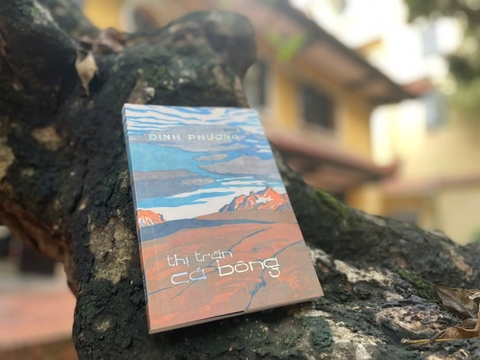 Thị Trấn Cá Bông - Đinh Phương