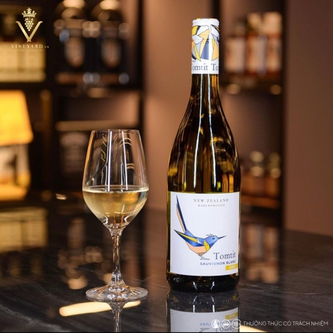 Rượu vang Newzealand Tomtit Sauvignon Blanc.
