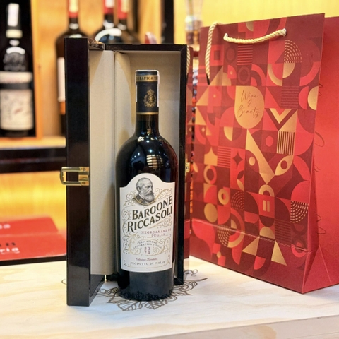 Rượu vang Baroone Riccasoli – Negroamaro di Puglia.