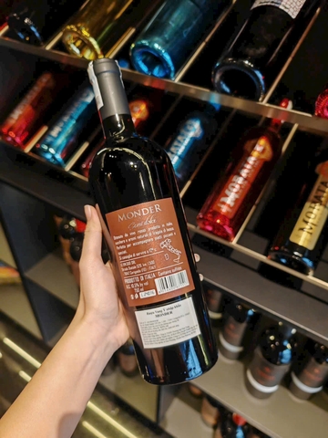 Rượu vang ngọt Monder Semi Dolce