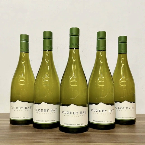 Rượu vang Cloudy Bay Sauvignon Blanc