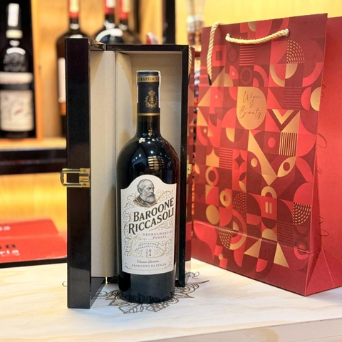 Rượu vang Baroone Riccasoli – Negroamaro di Puglia.