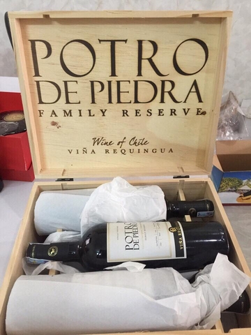 Rượu vang chile Potro De Piedra Family Reserve .