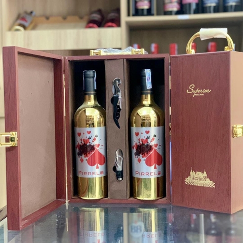 Hộp 2 chai rượu vang Ý Pirrelo Gold.
