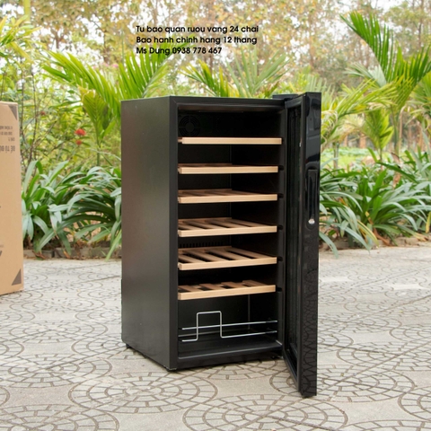 Tủ rượu vang 24 chai Adela