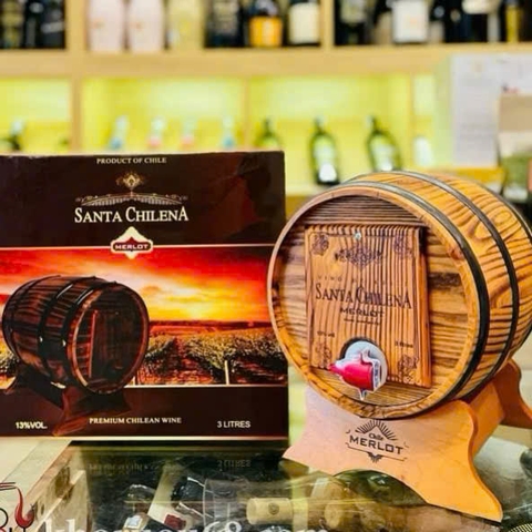 Trống rượu vang Santa Chilena.