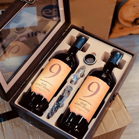 Rượu vang Nine Lucky Stars