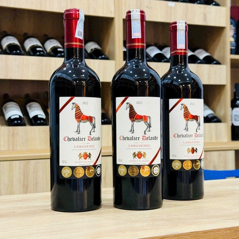 Rượu vang Chevalier Delaude Languedoc.