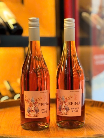 Rượu vang ngọt Efina Sweet Rose.