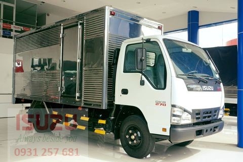 Xe Tải Isuzu QMR77HE4A tải 1.9 Thùng Kín Euro 4, Euro 5