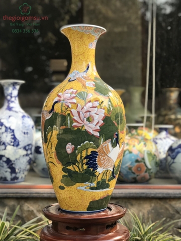 Lọ lộc bình "Chim hạc hoa sen" nền vàng đại cát
