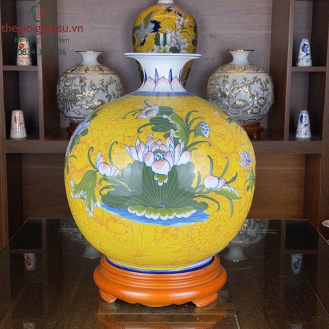 Bình Hút Tài Lộc " Công thành Danh toại" nền hoa vàng