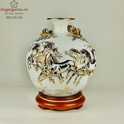 Bình Hút Tài Lộc " Bát Mã Truy Phong" nền trắng nổi vẽ vàng 24k