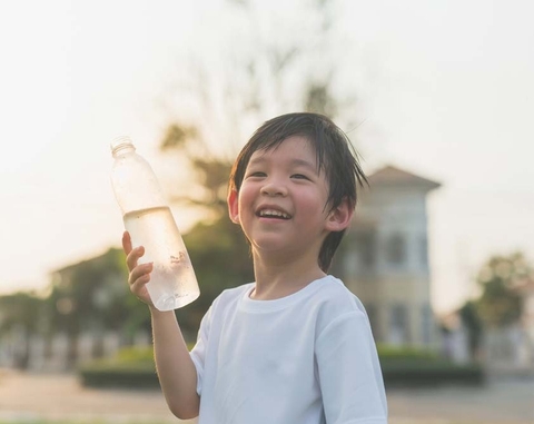 Nước Ion Kiềm Phù Hợp Với Trẻ Em Không