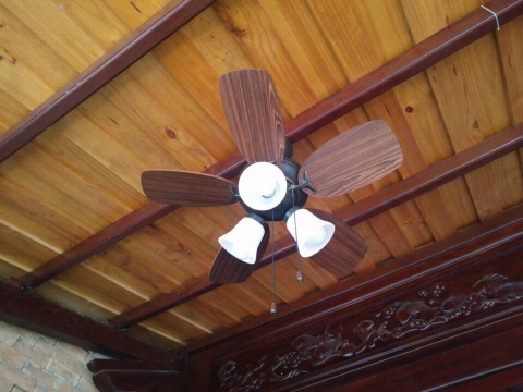 Quạt trần ROYAL IDOL Light