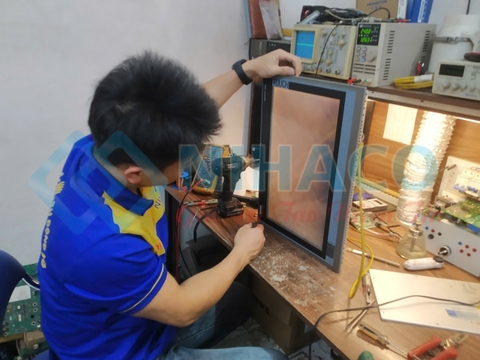 Hiện tượng lỗi màn hình Siemens IPC477D cần sửa chữa