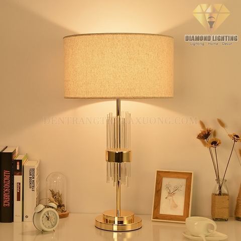 đèn bàn lồng vải - đèn bàn thân đồng và thủy tinh trang trí khách sạn cao cấp