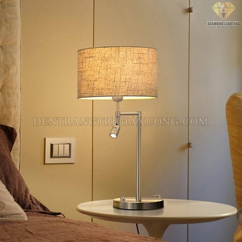 ĐÈN BÀN HỢP KIM HIỆN ĐẠI DBHD821