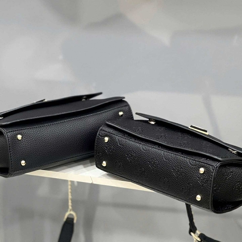 GUESS CRESIDIA XBODY flap