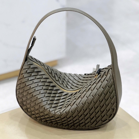 Z🅰R🅰 CHẦN ĐAN