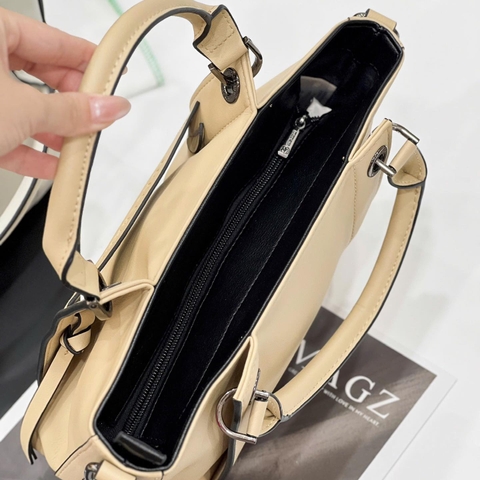 L-CH🅰MP 3D HANDBAG