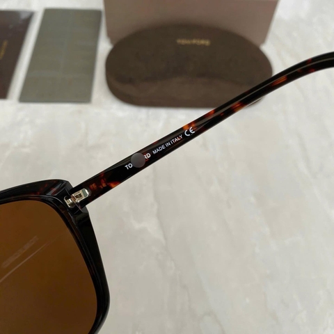 KÍNH T⭕️M FORD TF0937