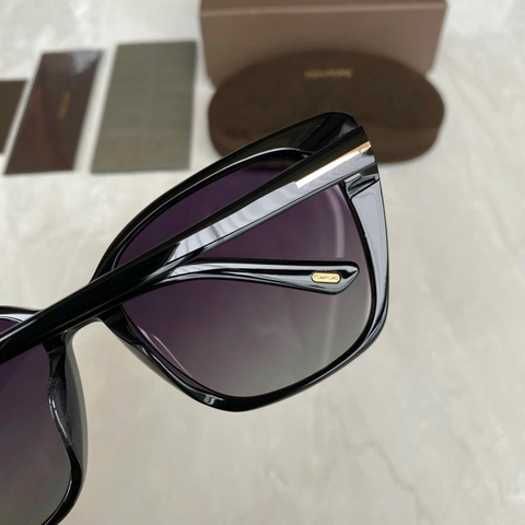 KÍNH T⭕️M FORD TF0937