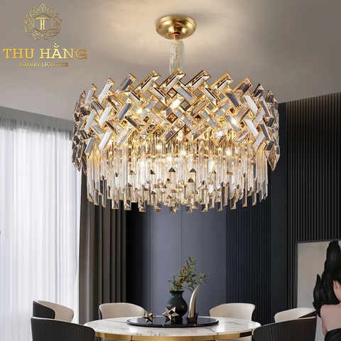 Chọn Đèn Pha Lê Cho Các Không Gian Lớn: 5 Lựa Chọn Hàng Đầu