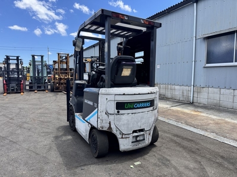 Xe nâng điện 1.5 tấn TCM UniCarriers FB15-8 chui container nâng cao 3m đời 2018 - 7P140882