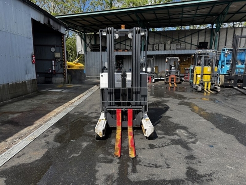 Xe nâng điện đứng lái cũ 1.5 tấn NYK FBRM15-80 Đời 2019 (Chui Cont - Dịch Giá)