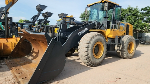 xúc lật cũ XCMG LW500Kn Gầu 3,6 m3 Đời 2019 -Đời cao, Giá tốt