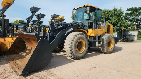 xúc lật cũ XCMG LW500Kn Gầu 3,6 m3 Đời 2019 -Đời cao, Giá tốt
