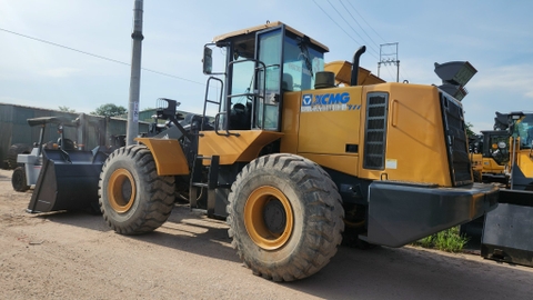 xúc lật cũ XCMG LW500Kn Gầu 3,6 m3 Đời 2019 -Đời cao, Giá tốt