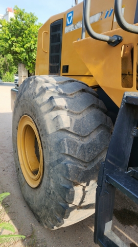 xúc lật cũ XCMG LW500Kn Gầu 3,6 m3 Đời 2019 -Đời cao, Giá tốt