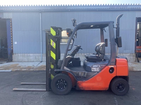 Xe nâng cũ Toyota 8Fd20 đời 2012