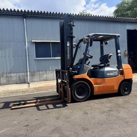 Xe nâng dầu 2.5 tấn Toyota 7FD25 cũ Nhật bãi số sàn dịch giá nâng cao 4m - 42072