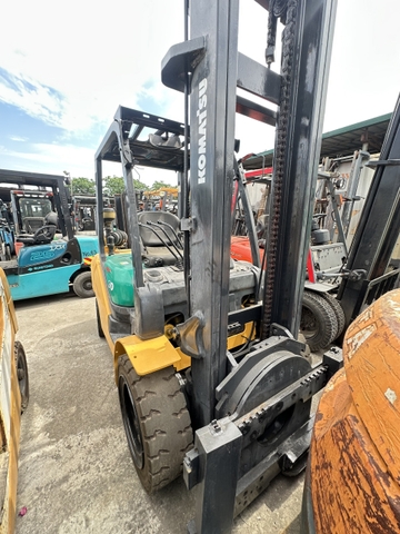 Xe nâng dầu 3 tấn Komatsu FD30T-16 cũ Nhật bãi nâng cao 4m mâm xoay đời 2006 - 716810